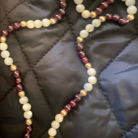 Vintage garnet, gold bead & pearl 20” necklace - Picture 4 of 6